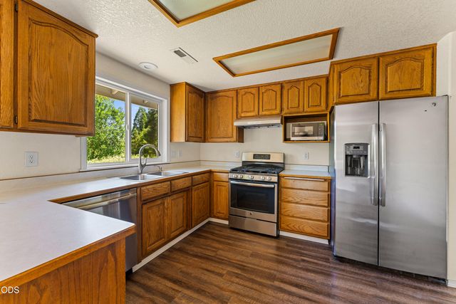 2503 NW Lassen Way, Grants Pass, OR 97526