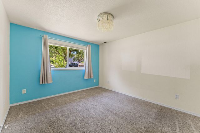 2503 NW Lassen Way, Grants Pass, OR 97526