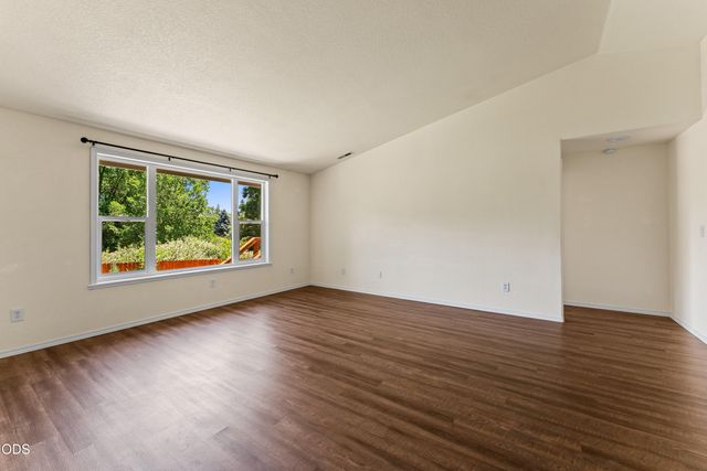 2503 NW Lassen Way, Grants Pass, OR 97526