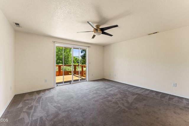 2503 NW Lassen Way, Grants Pass, OR 97526