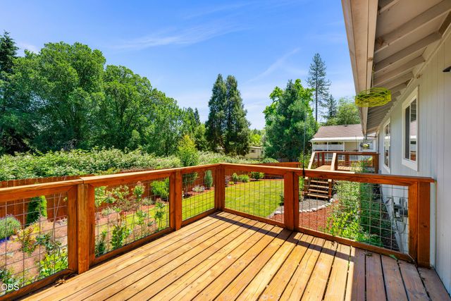 2503 NW Lassen Way, Grants Pass, OR 97526