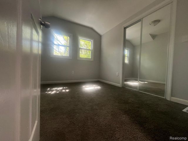 15095 Strathmoor Street, Detroit, MI 48227