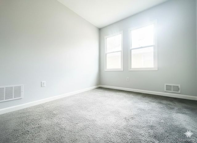 15095 Strathmoor Street, Detroit, MI 48227