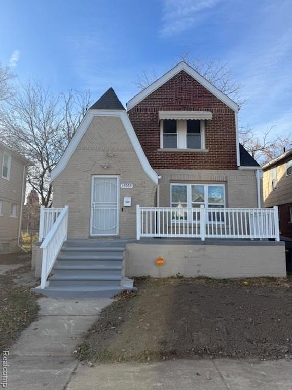15095 Strathmoor Street, Detroit, MI 48227