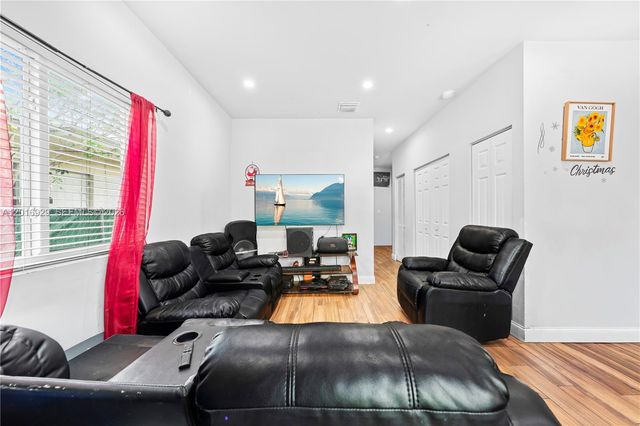 4721 NW 15th Ct 1, Miami, FL 33142