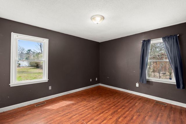 5232 Charleston Highway, Walterboro, SC 29488