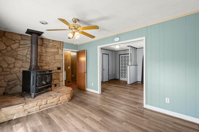 5232 Charleston Highway, Walterboro, SC 29488