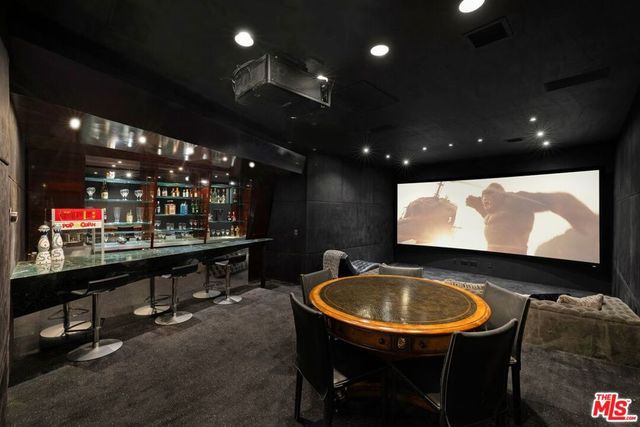 2260 Sunset Plaza Drive, Los Angeles, CA 90069