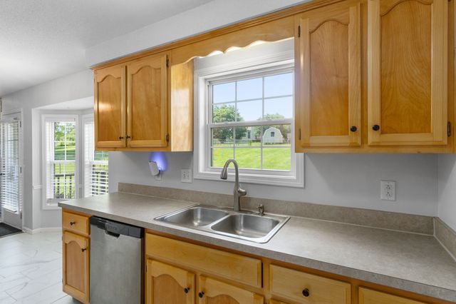 410 Sandburg Dr, Clarksville, TN 37042