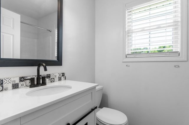 410 Sandburg Dr, Clarksville, TN 37042