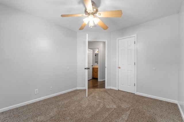 410 Sandburg Dr, Clarksville, TN 37042