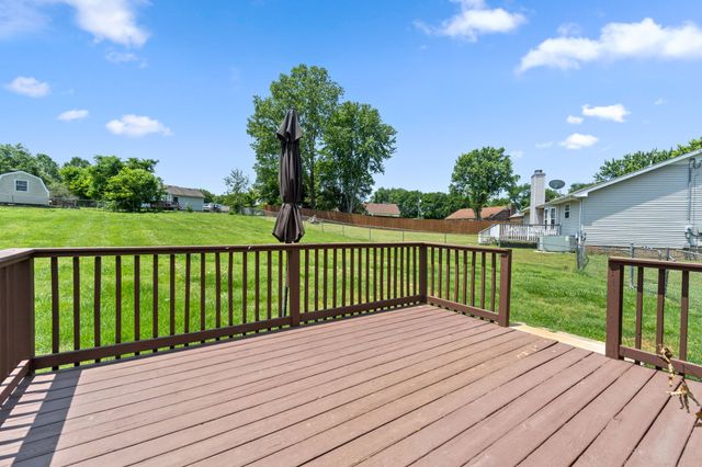 410 Sandburg Dr, Clarksville, TN 37042