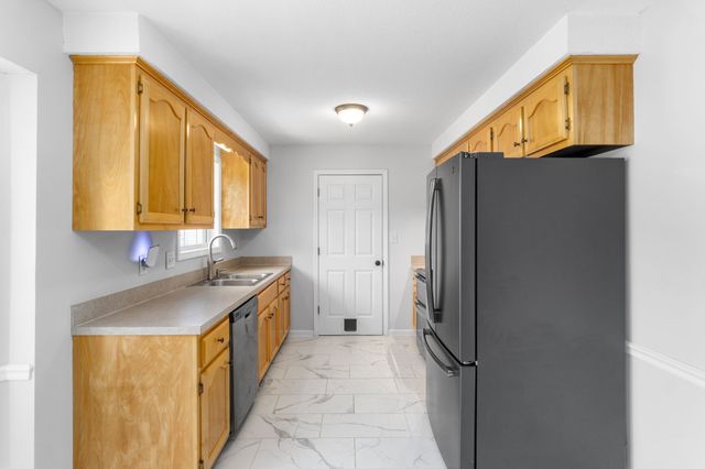 410 Sandburg Dr, Clarksville, TN 37042