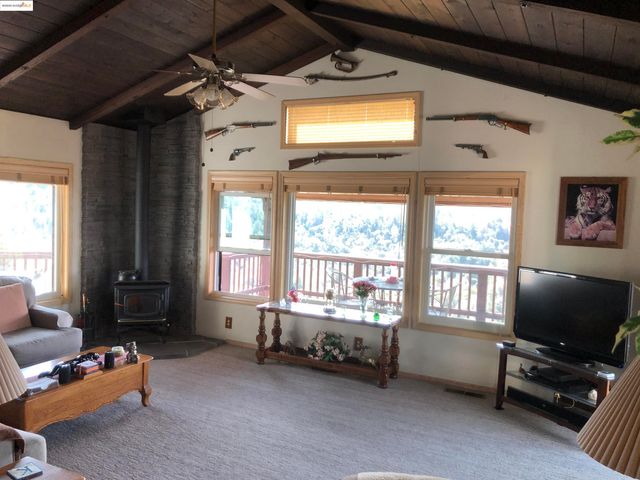 21239 Pokie Dr., Soulsbyville, CA 95372