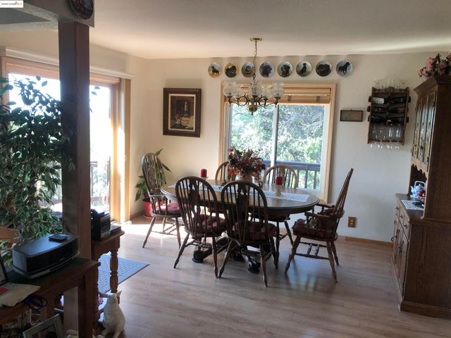 21239 Pokie Dr., Soulsbyville, CA 95372