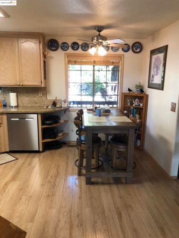 21239 Pokie Dr., Soulsbyville, CA 95372