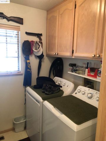 21239 Pokie Dr., Soulsbyville, CA 95372