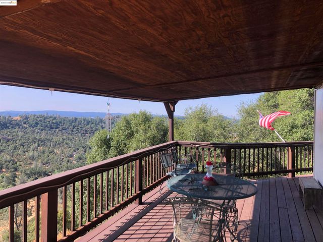 21239 Pokie Dr., Soulsbyville, CA 95372