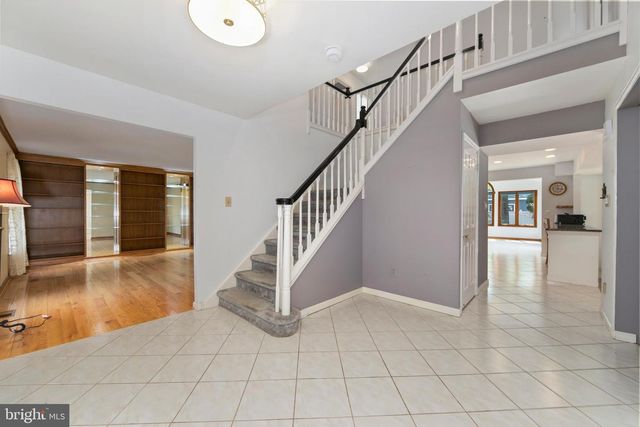 1624 CROWN POINT LN, Cherry Hill, NJ 08003