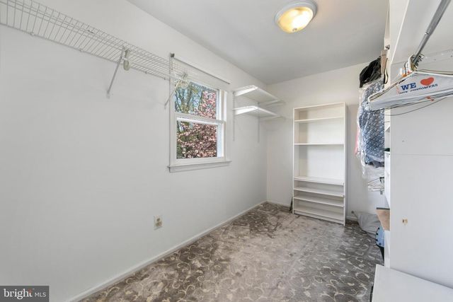 1624 CROWN POINT LN, Cherry Hill, NJ 08003