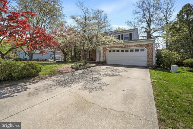 1624 CROWN POINT LN, Cherry Hill, NJ 08003