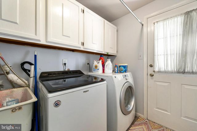 1624 CROWN POINT LN, Cherry Hill, NJ 08003