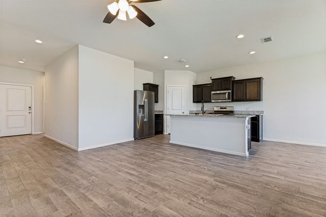 9704 Calhoun Falls Drive, Fort Worth, TX 76108