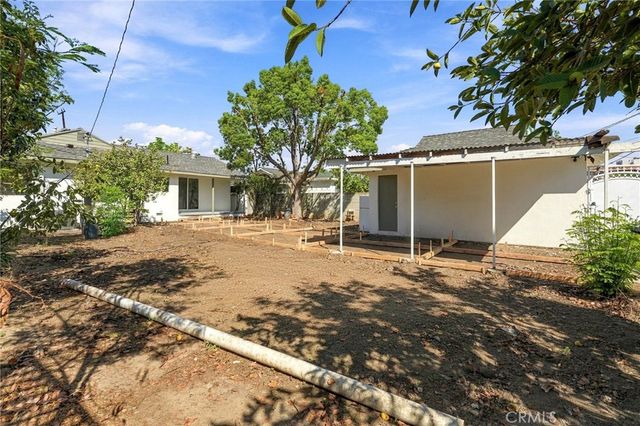 6324 Tampa Avenue, Tarzana, CA 91335