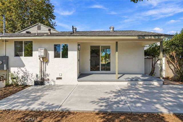 6324 Tampa Avenue, Tarzana, CA 91335
