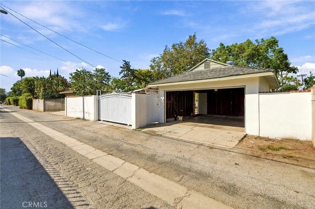 6324 Tampa Avenue, Tarzana, CA 91335