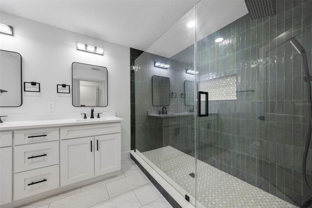 4012 N CENTRAL AVENUE, Tampa, FL 33603