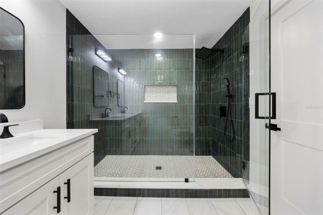 4012 N CENTRAL AVENUE, Tampa, FL 33603