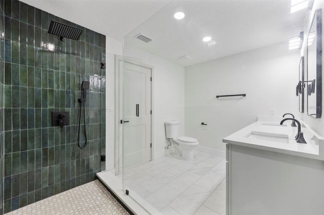 4012 N CENTRAL AVENUE, Tampa, FL 33603