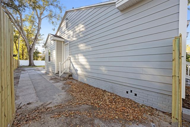 4012 N CENTRAL AVENUE, Tampa, FL 33603