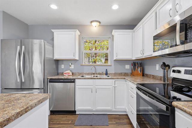 1131 Cornerstone Lane, Pleasant Hill, IA 50327