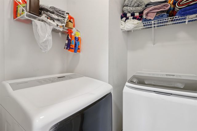 1131 Cornerstone Lane, Pleasant Hill, IA 50327