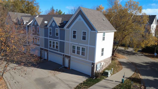 1131 Cornerstone Lane, Pleasant Hill, IA 50327