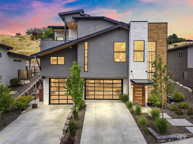 1733 N Mockbee, Boise, ID 83702