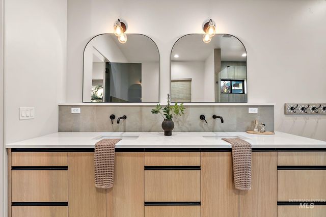 1733 N Mockbee, Boise, ID 83702
