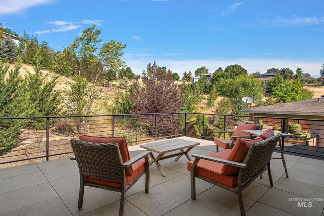 1733 N Mockbee, Boise, ID 83702