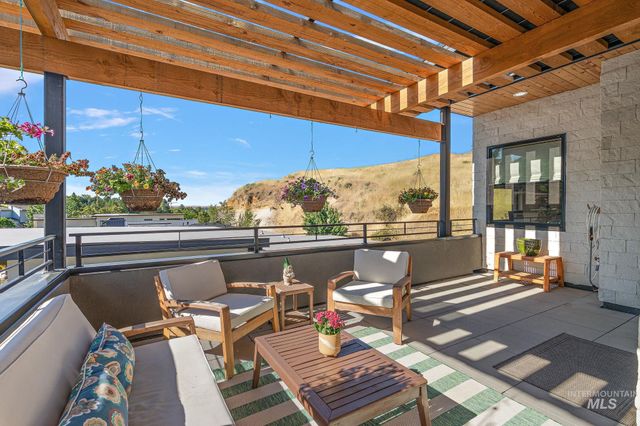 1733 N Mockbee, Boise, ID 83702