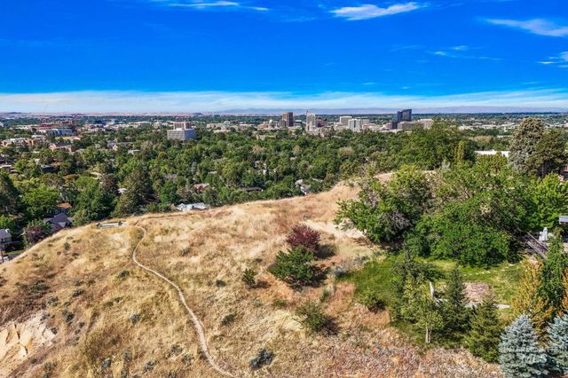 1733 N Mockbee, Boise, ID 83702