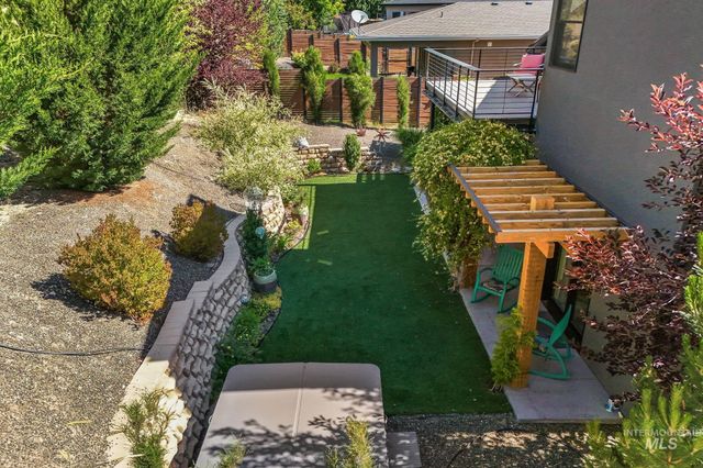 1733 N Mockbee, Boise, ID 83702