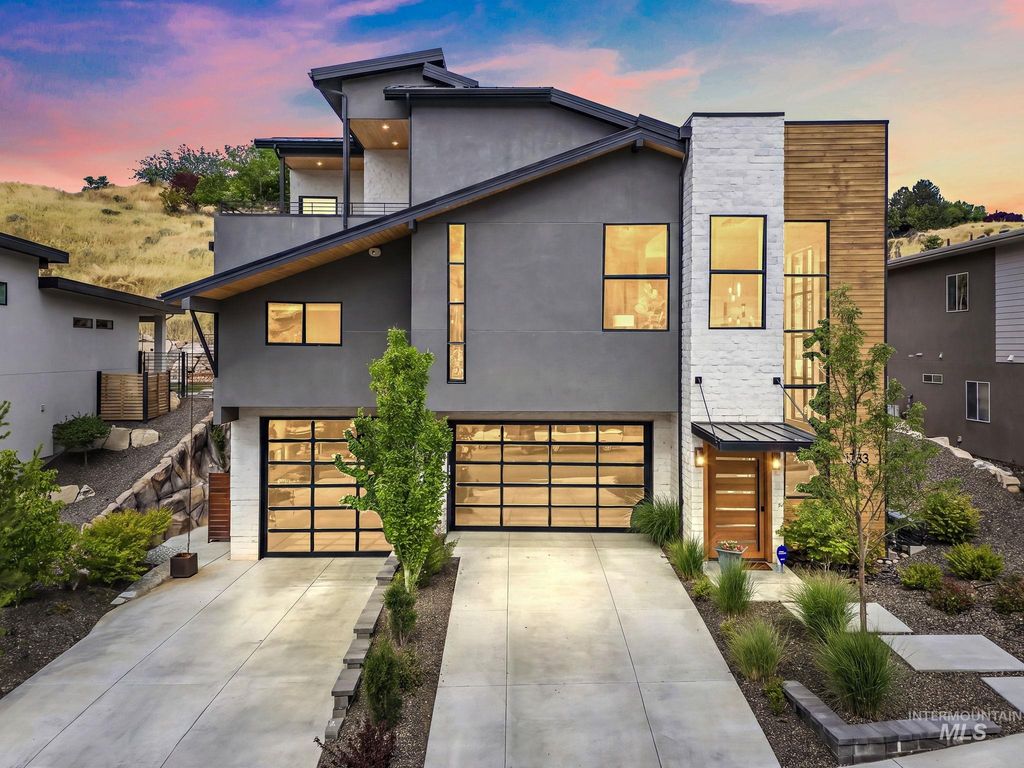 1733 N Mockbee, Boise, ID 83702