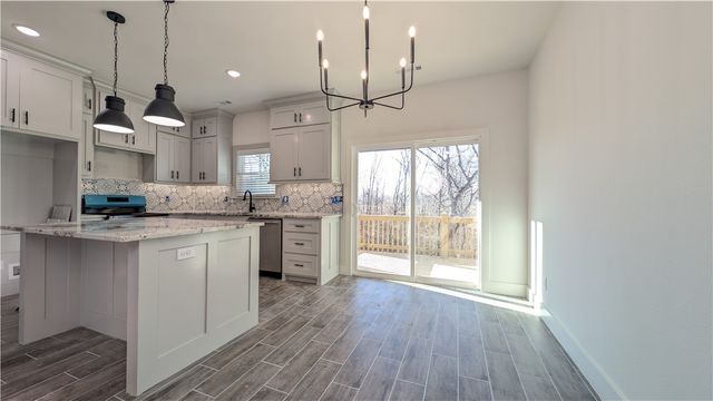 13 Rasen Lane, Bella Vista, AR 72714