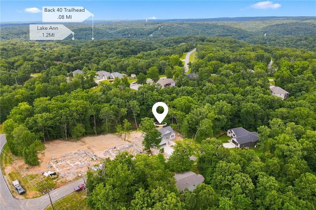 5 Greetham Lane, Bella Vista, AR 72714