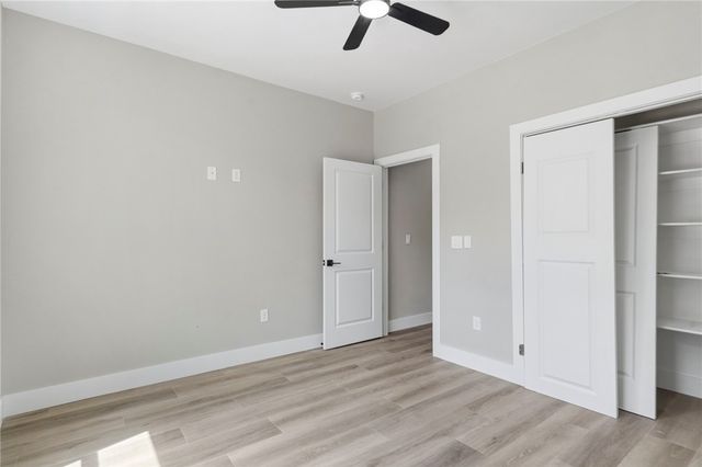 5 Greetham Lane, Bella Vista, AR 72714