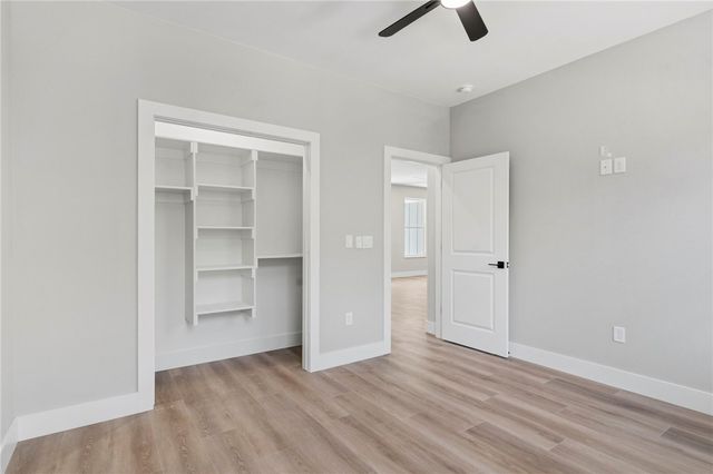 5 Greetham Lane, Bella Vista, AR 72714