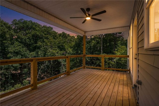 5 Greetham Lane, Bella Vista, AR 72714