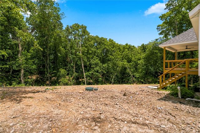5 Greetham Lane, Bella Vista, AR 72714